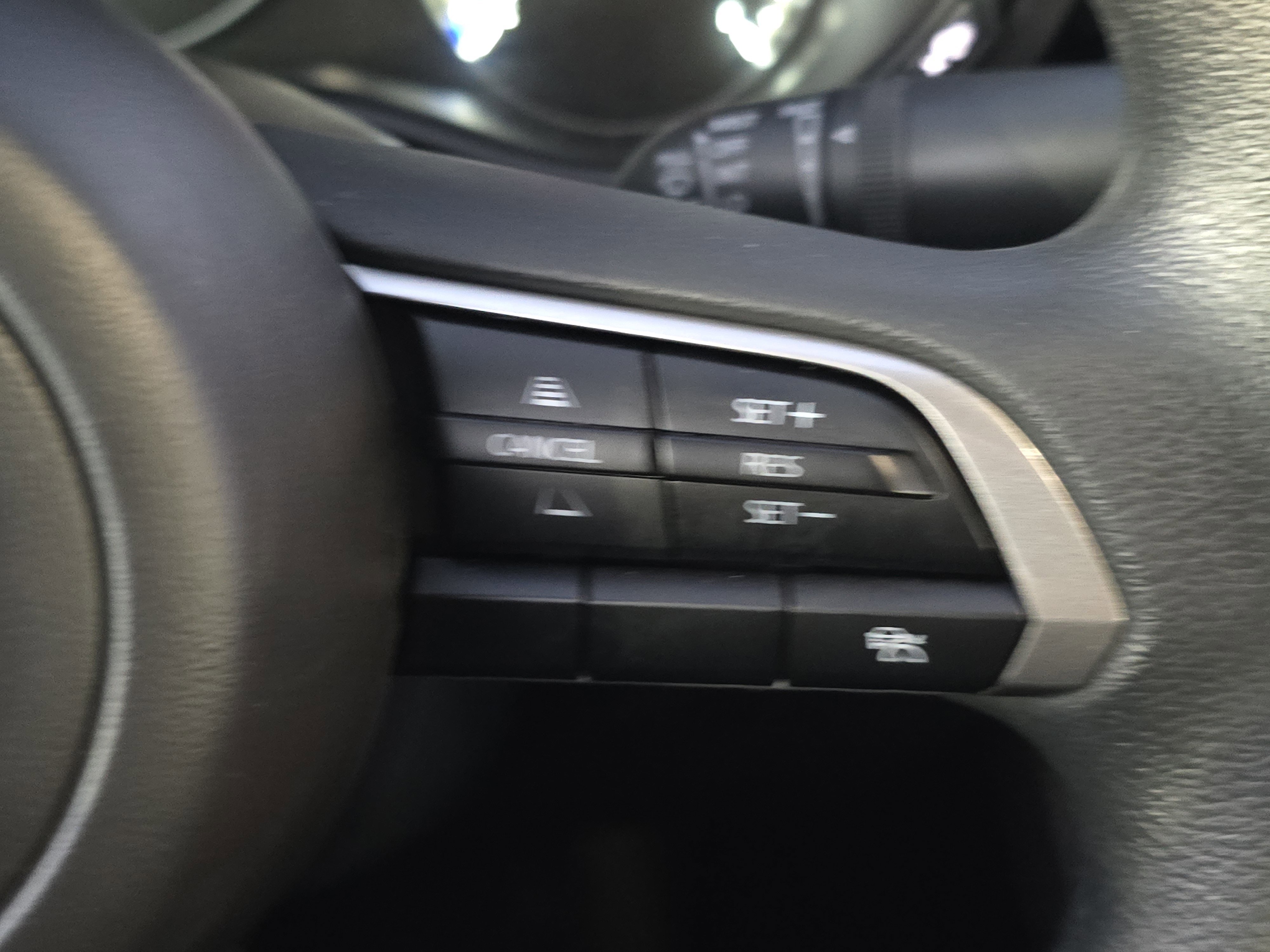 Used 2025 MAZDA MAZDA3 s image 12