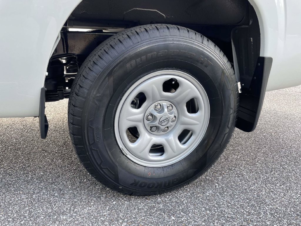 New 2027 Nissan Frontier S RWD image 7