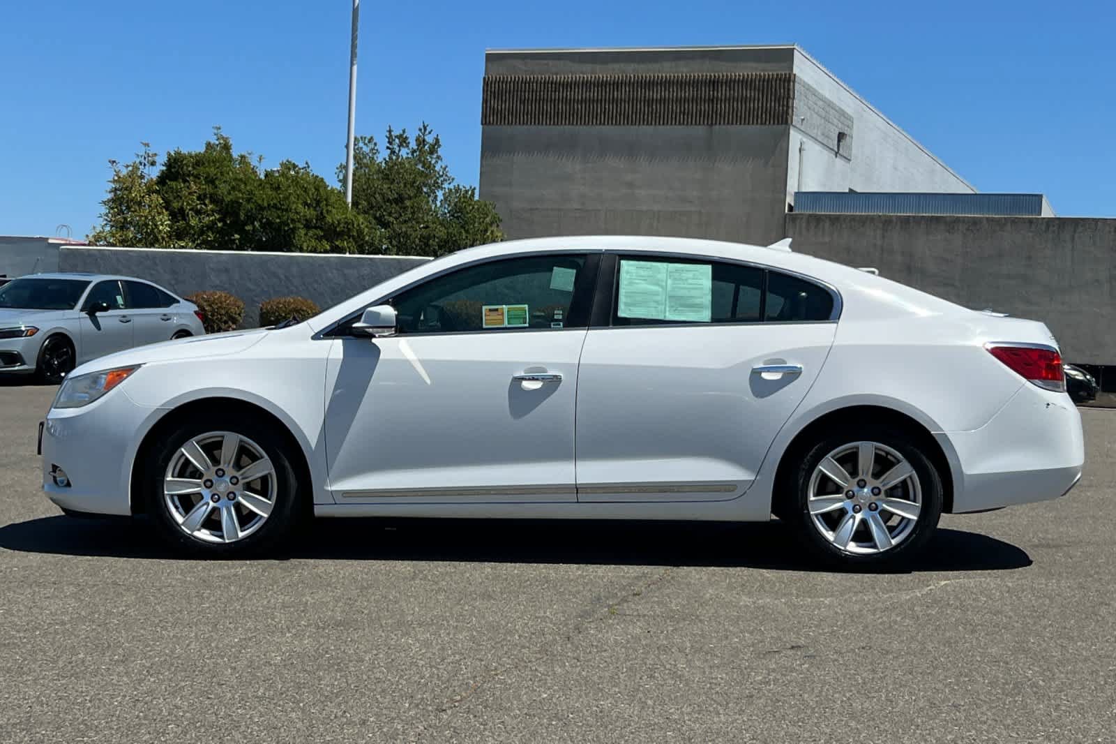 Used 2013 Buick LaCrosse Leather FWD image 9