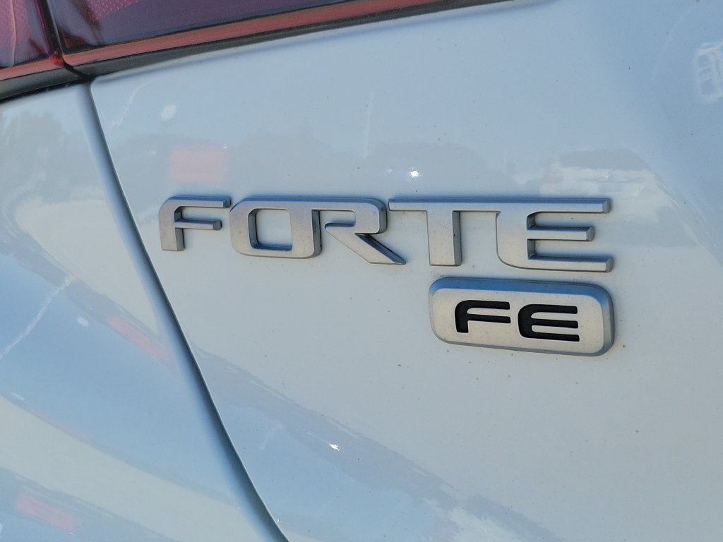 Used 2023 Kia Forte LX FWD image 6