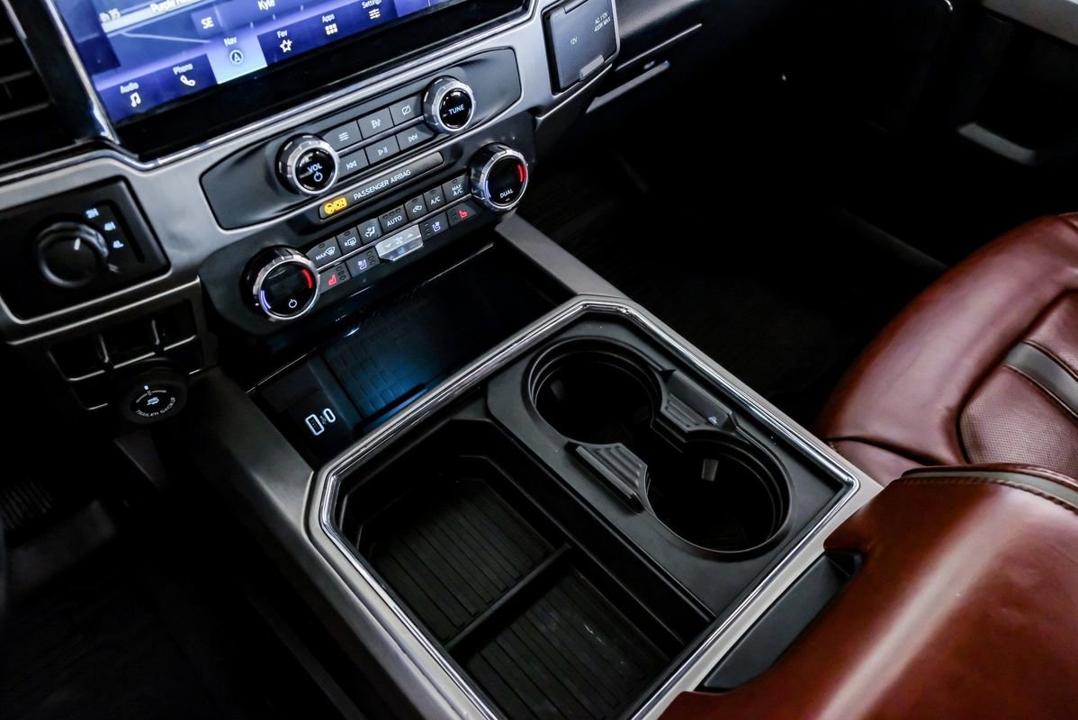 Used 2022 Ford F450 Platinum w/ FX4 Off-Road Package image 25