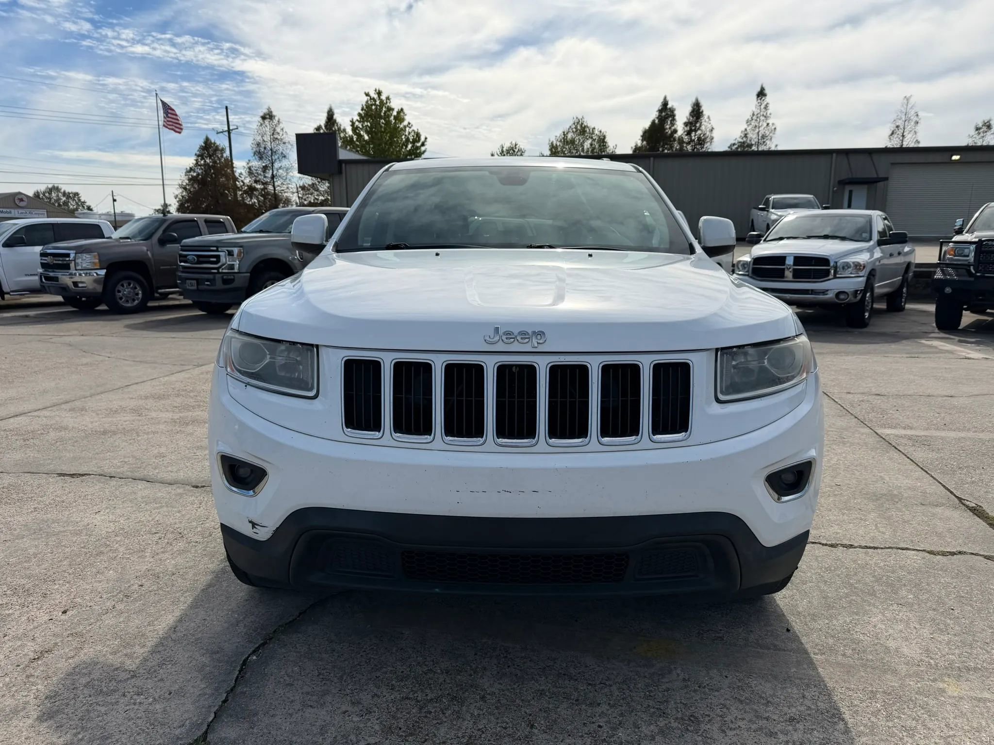 Used 2016 Jeep Grand Cherokee Laredo w/ Quick Order Package 23E RWD image 8