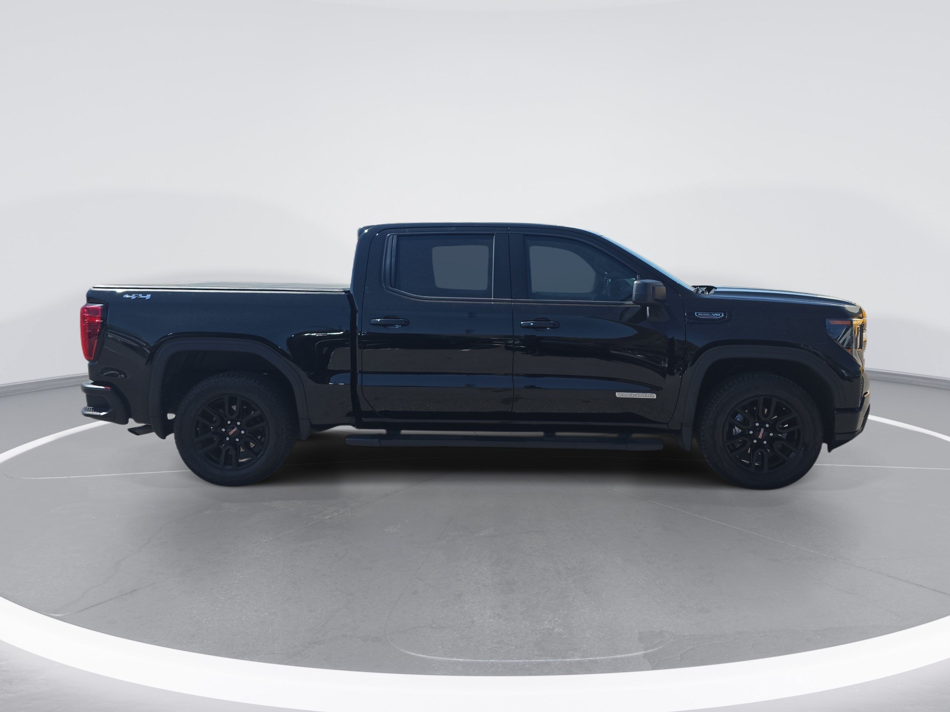 Used 2024 GMC Sierra 1500 Elevation w/ LPO, Elevation Black Package AWD/4WD image 2