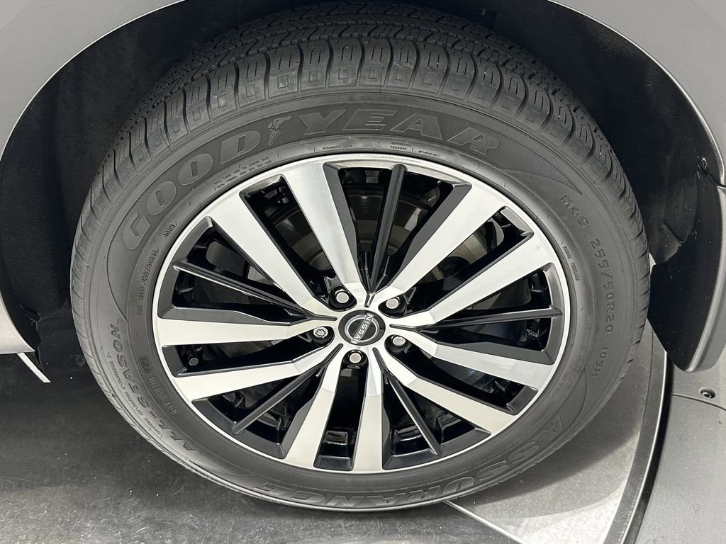 Used 2023 Nissan Pathfinder Platinum image 23