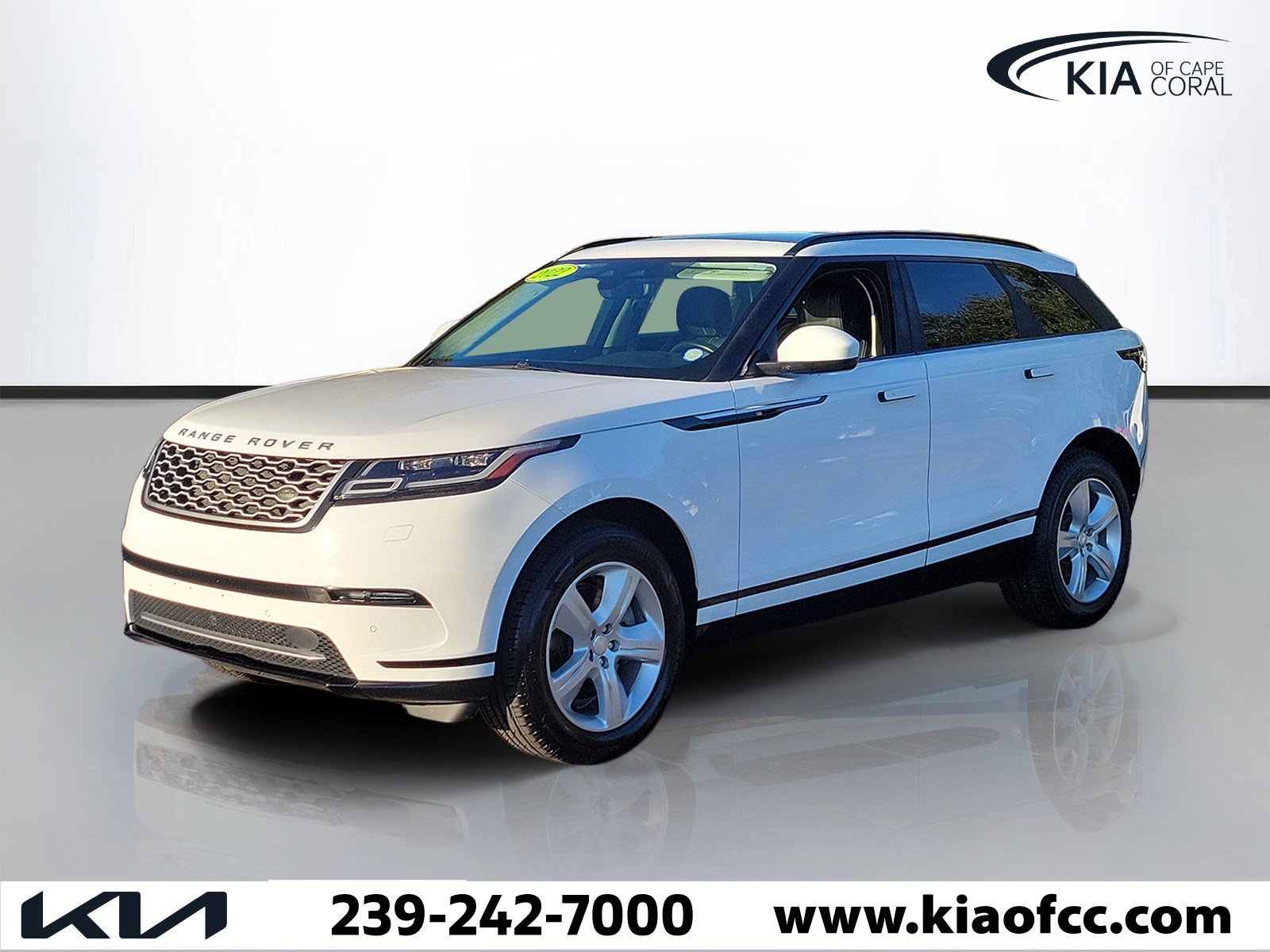 Used 2022 Land Rover Range Rover Velar S AWD/4WD image 3