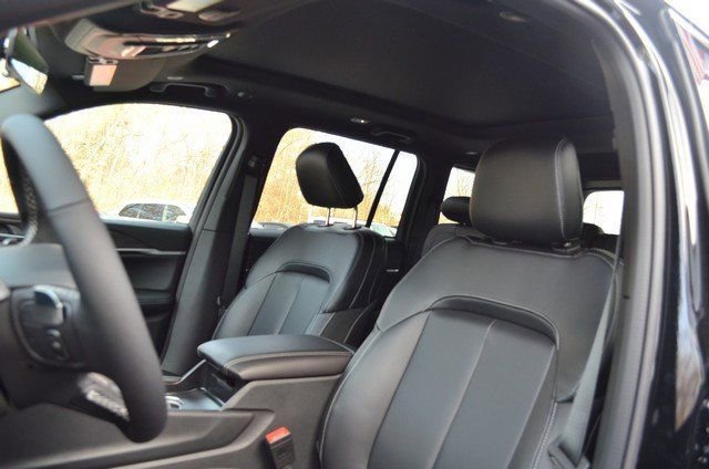 New 2025 Jeep Grand Cherokee Limited image 15