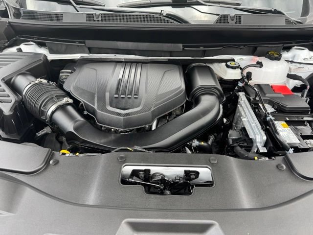 Certified 2026 GMC Acadia AT4 w/ LPO, Floor Liner Package AWD/4WD image 33