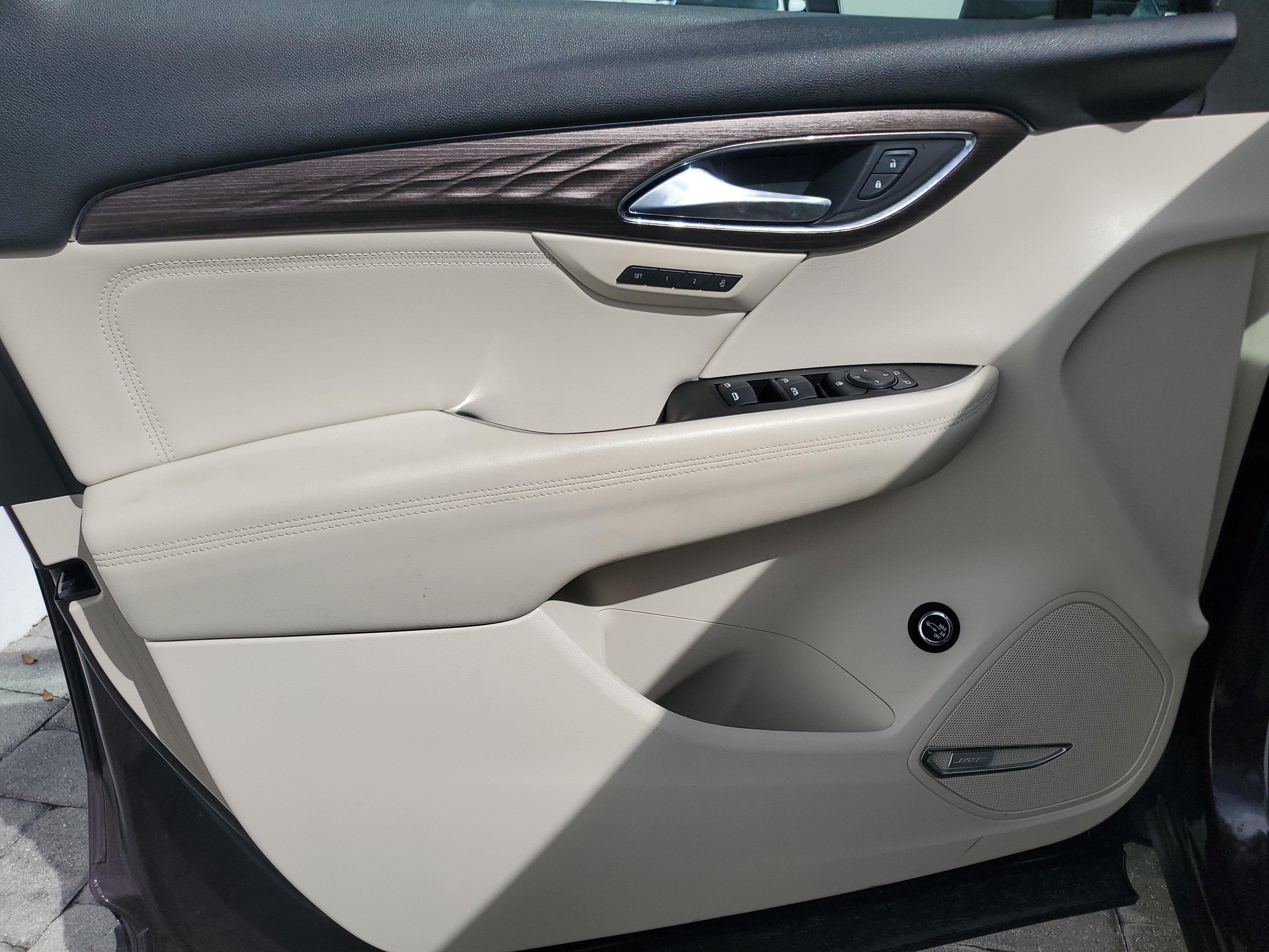 Used 2023 Buick Envision Avenir FWD image 7