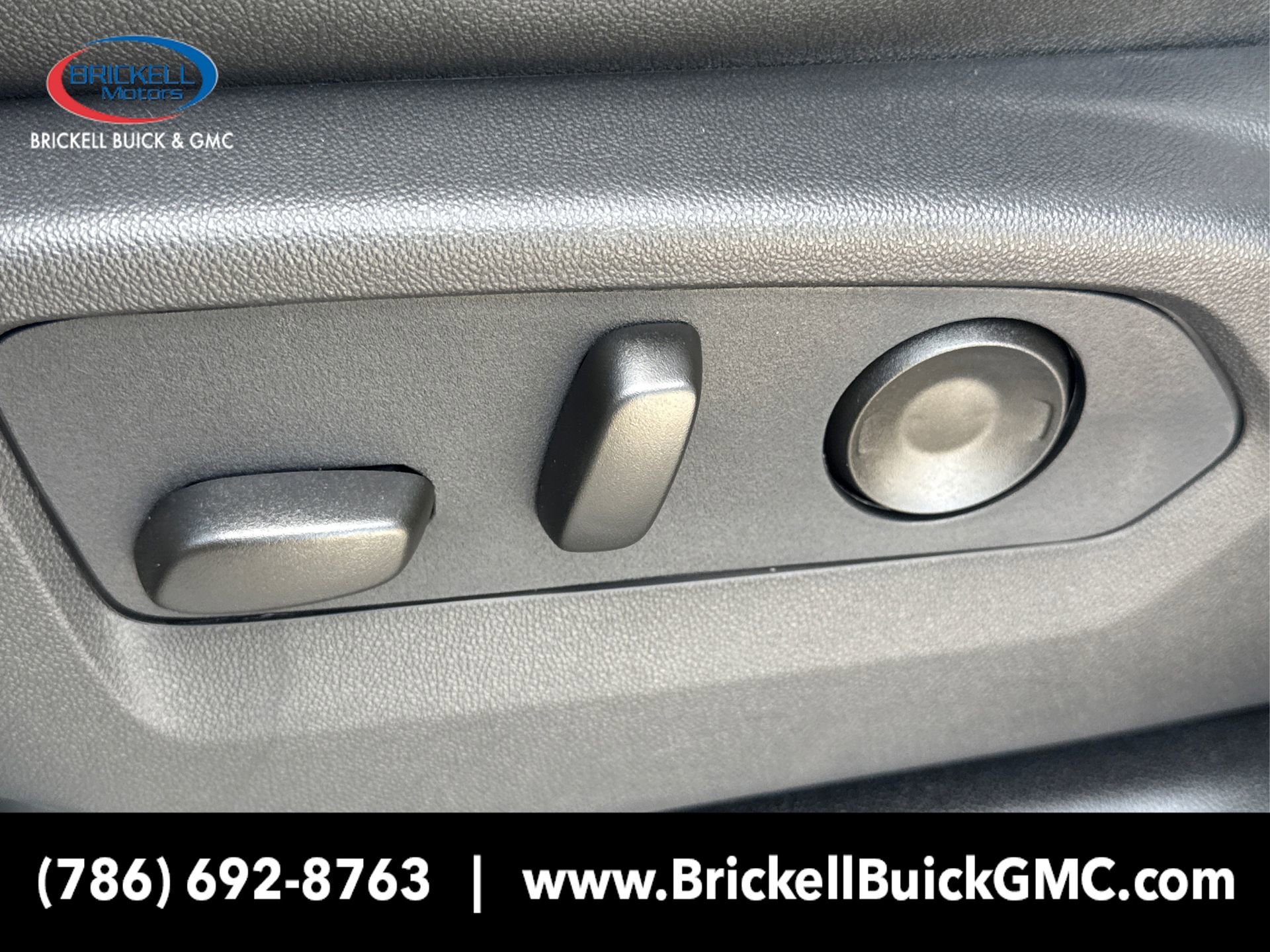 New 2026 GMC Yukon XL Elevation image 22