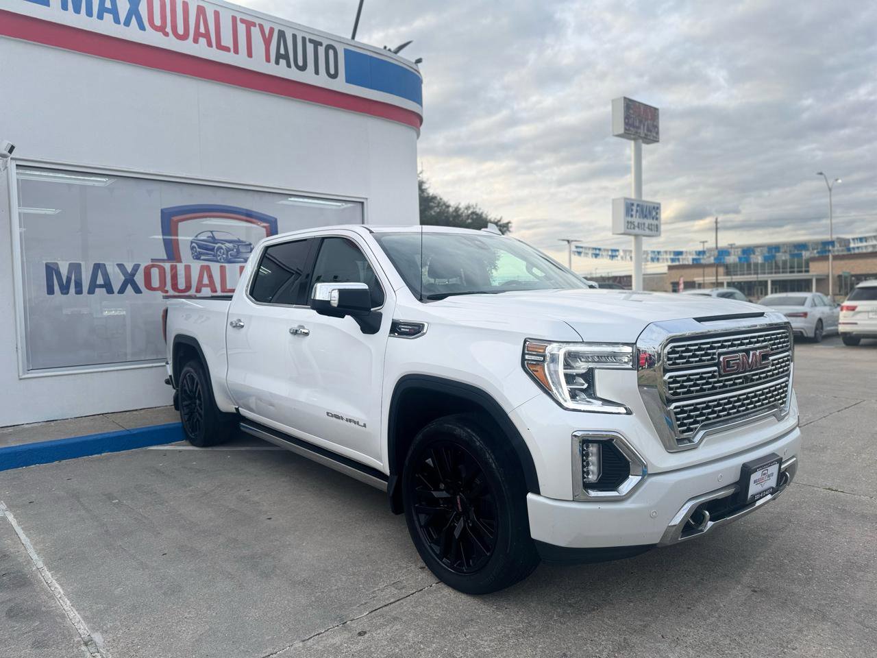 Used 2021 GMC Sierra 1500 Denali w/ Denali Ultimate Package AWD/4WD image 13