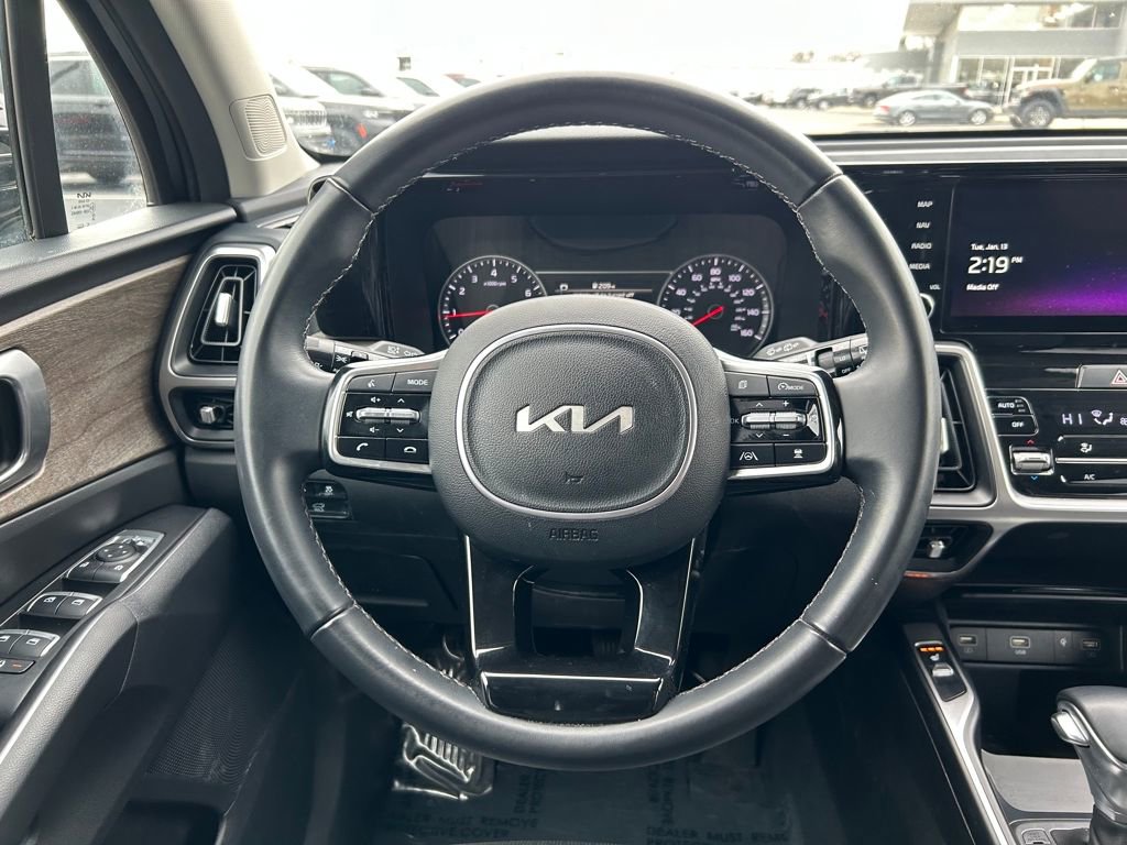 Used 2023 Kia Sorento X-Line EX image 11