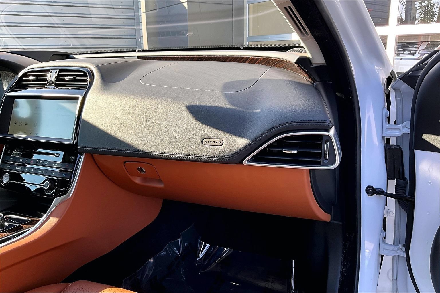 Used 2018 Jaguar XE Portfolio RWD image 16