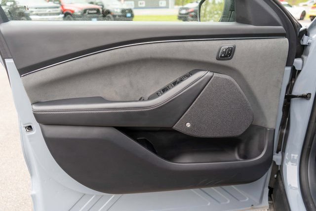 Used 2025 Ford Mustang Mach-E GT AWD/4WD image 18