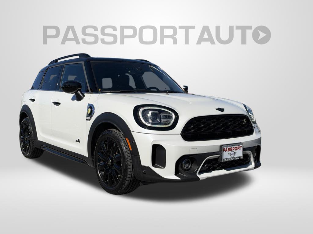 Used 2023 MINI Cooper Countryman SE w/ Storage Package AWD/4WD image 3