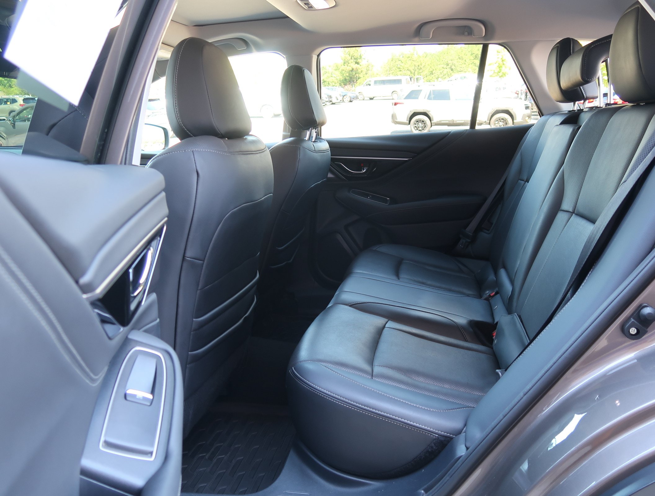 Used 2023 Subaru Outback Limited w/ Popular Package #2 AWD/4WD image 30