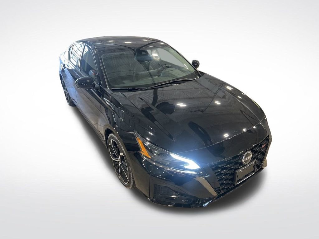 Certified 2024 Nissan Altima 2.5 SR w/ SR Premium Package image 37