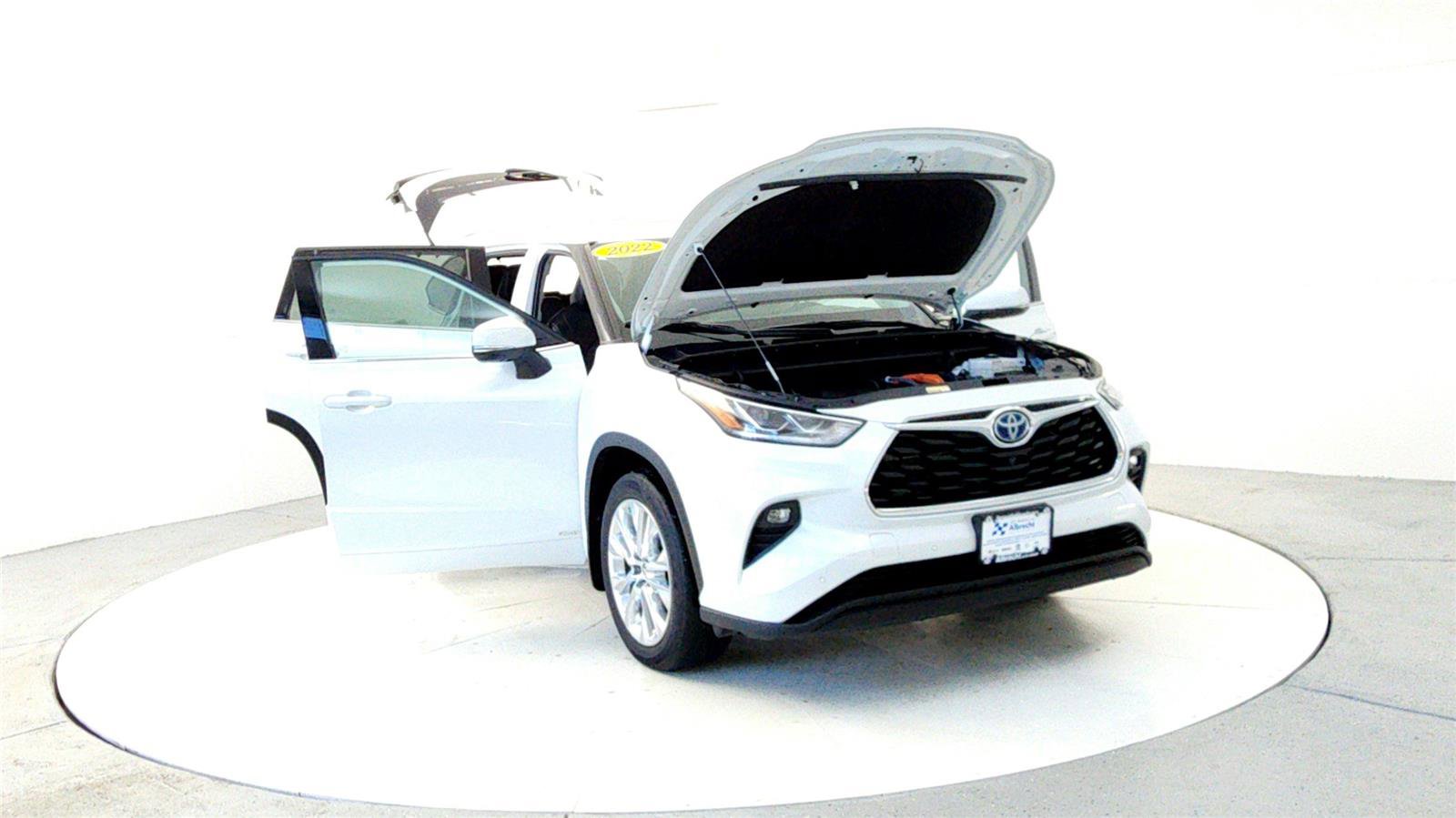 Certified 2022 Toyota Highlander Limited image 9