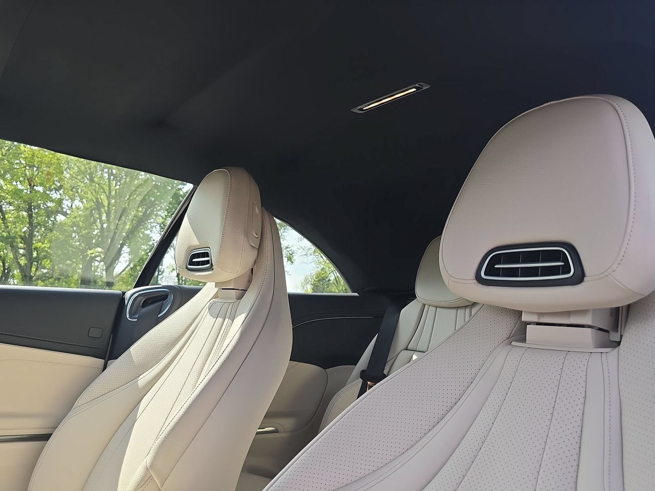 Used 2024 Mercedes-Benz CLE 300 4MATIC Cabriolet image 20