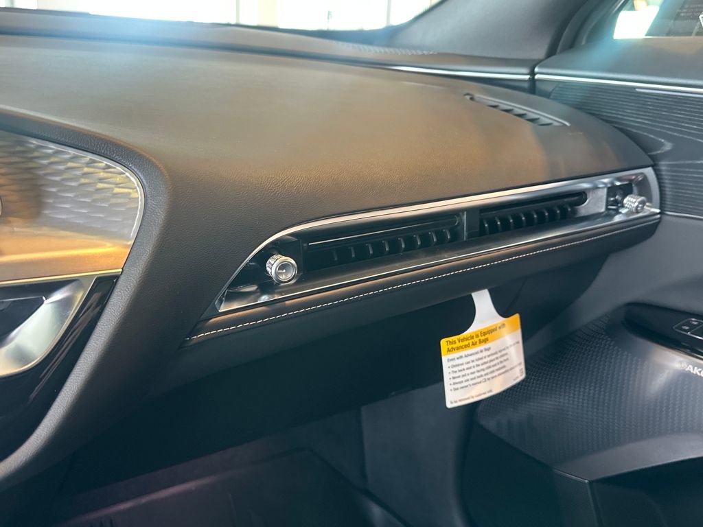 New 2026 Cadillac Lyriq Premium Luxury image 20