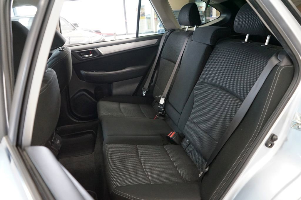 Used 2018 Subaru Outback 2.5i Premium image 40