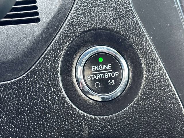 Used 2018 Ford Explorer XLT image 28