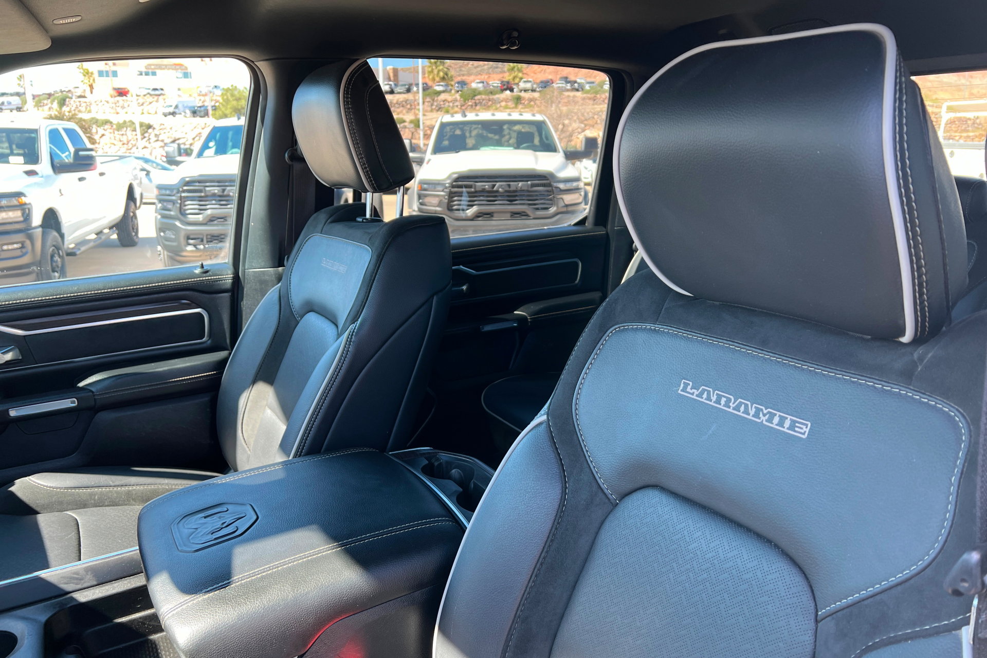 Used 2025 RAM 1500 Laramie image 16