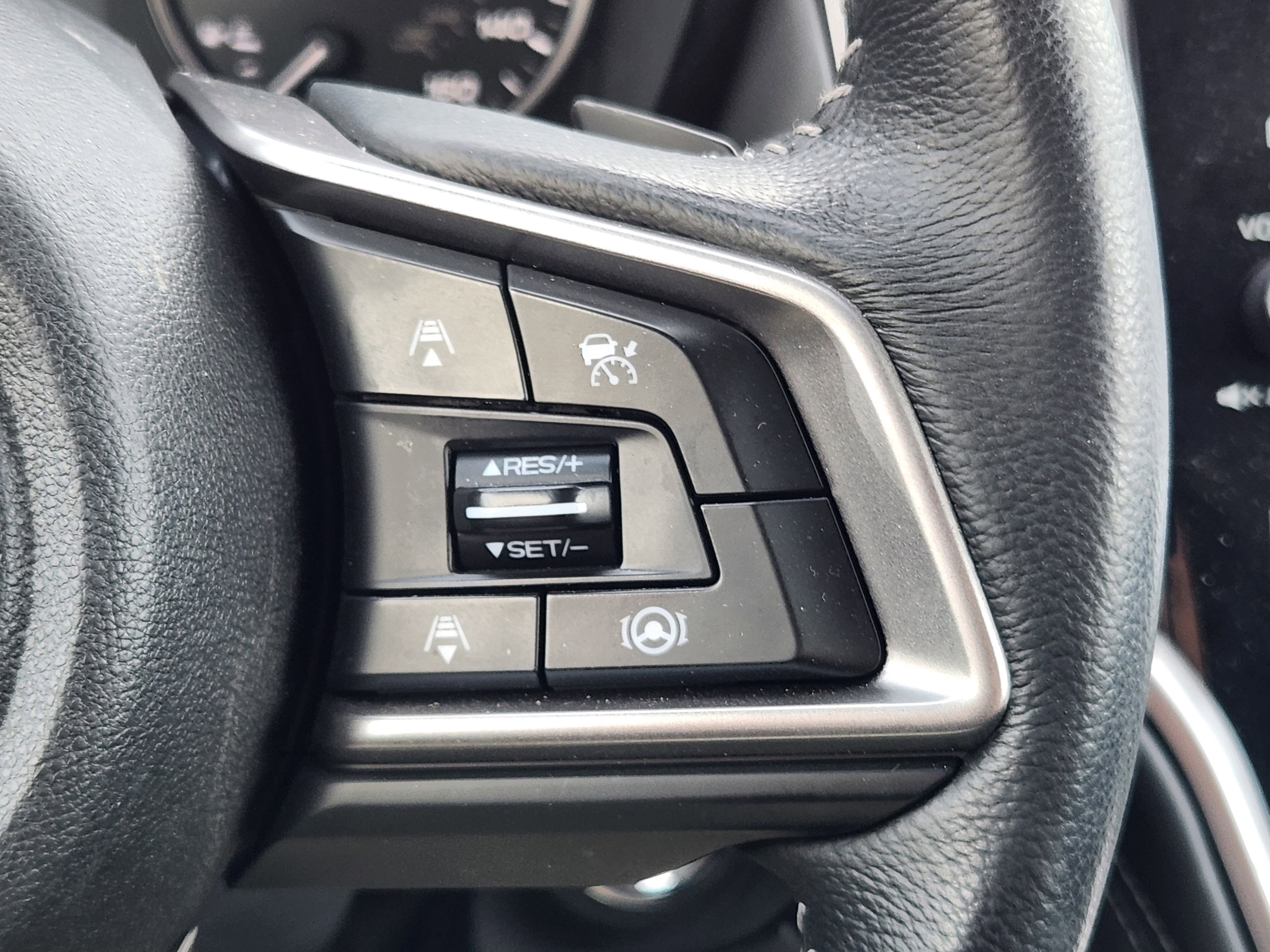 Used 2020 Subaru Outback Premium image 29