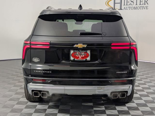 Used 2024 Chevrolet Traverse RS FWD image 6