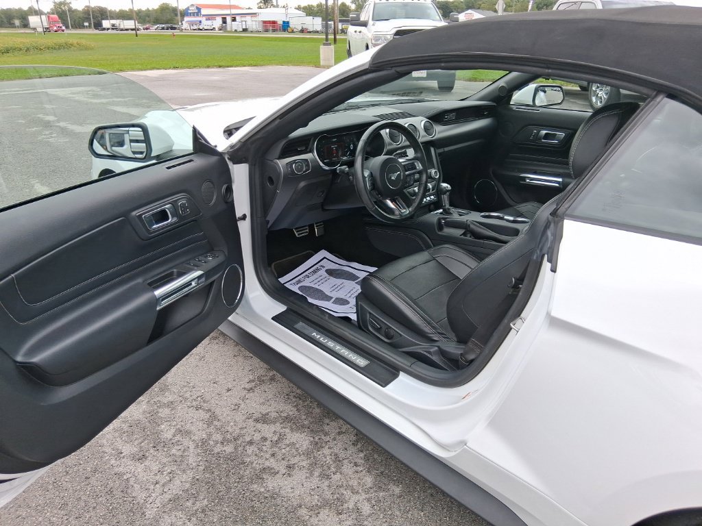 Used 2020 Ford Mustang GT Premium w/ Equipment Group 401A RWD image 24