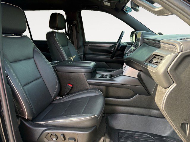 Used 2022 GMC Yukon XL SLT image 11