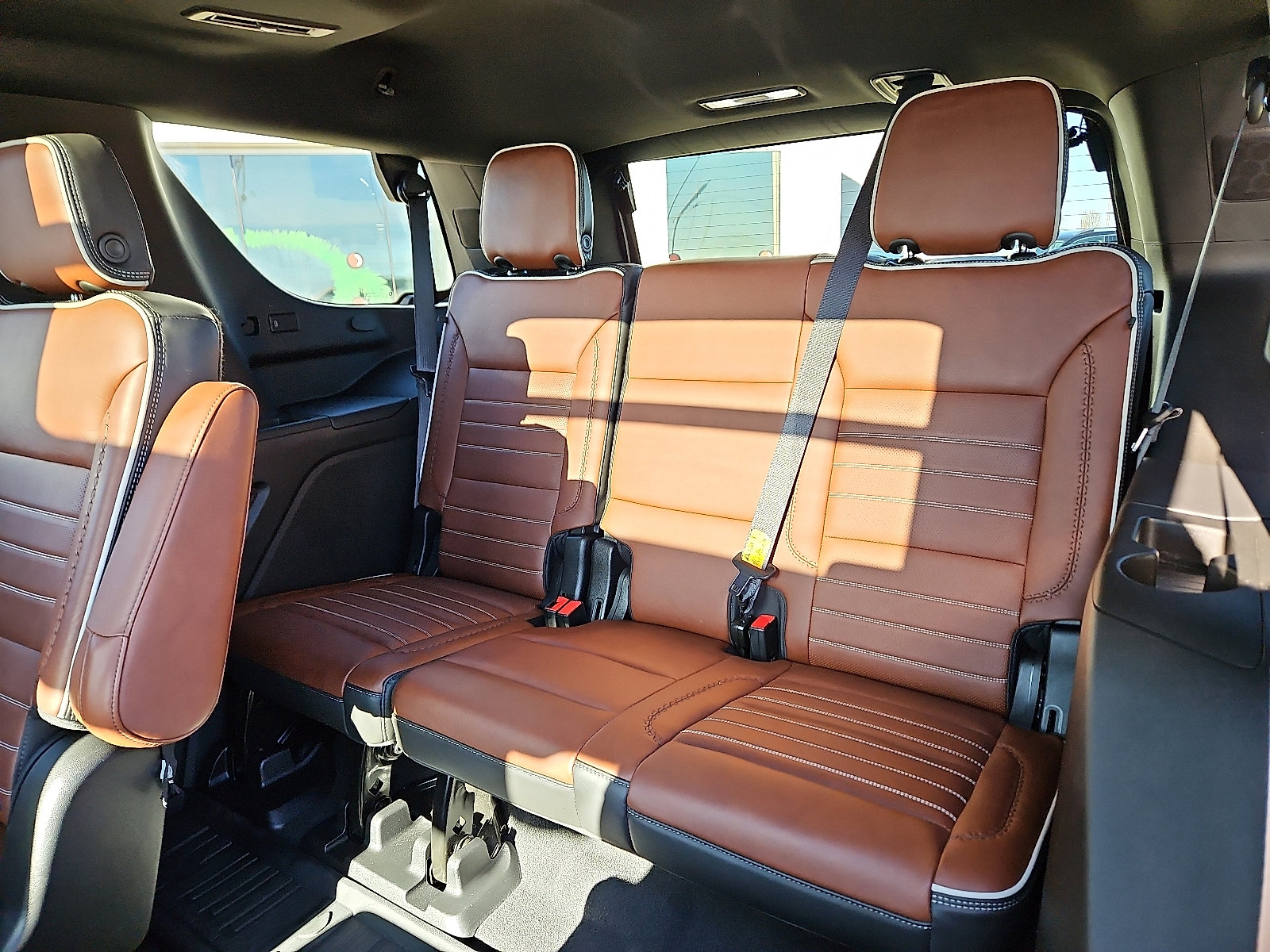 Used 2024 GMC Yukon Denali Ultimate image 10