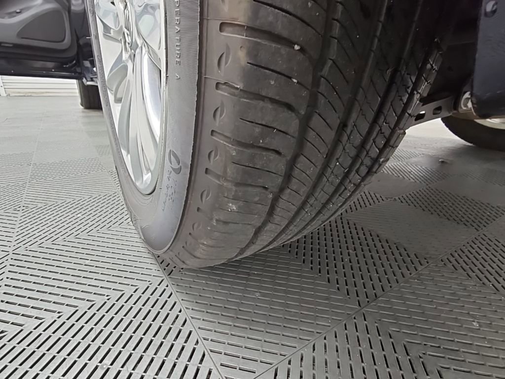 Used 2020 Buick Envision Essence w/ LPO, Cargo Package image 43