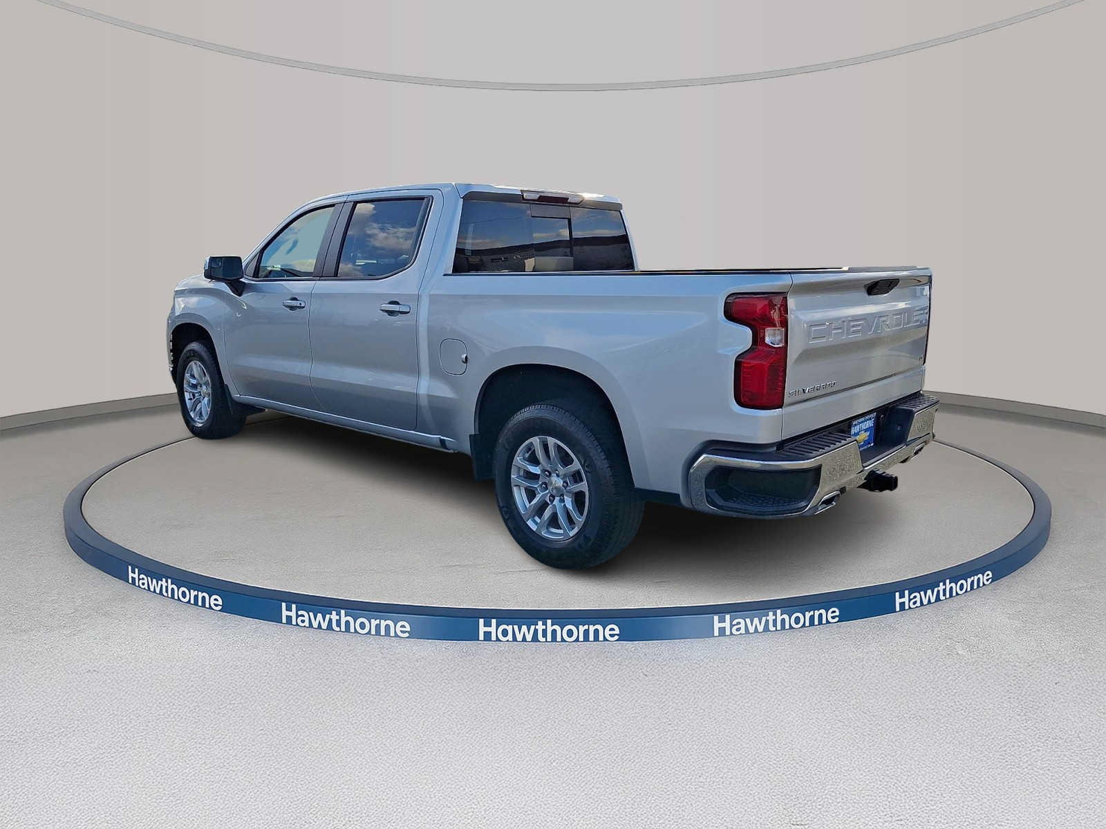 Used 2021 Chevrolet Silverado 1500 LT w/ Diesel Off-Road Package AWD/4WD image 4