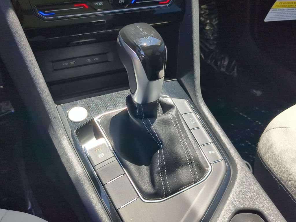 New 2026 Volkswagen Taos SE FWD image 25