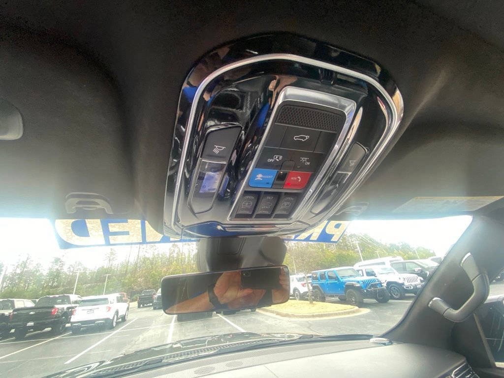 Used 2024 Jeep Grand Wagoneer L Series II w/ Quick Order Packagew 28T image 19