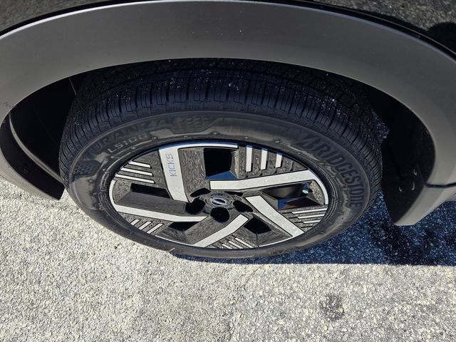 New 2026 Nissan Kicks SV w/ SV Premium Package image 17