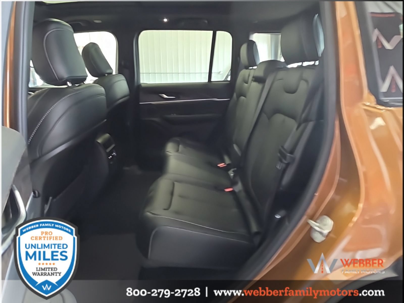 New 2026 Jeep Grand Cherokee Limited w/ Limited Altitude Package AWD/4WD image 12
