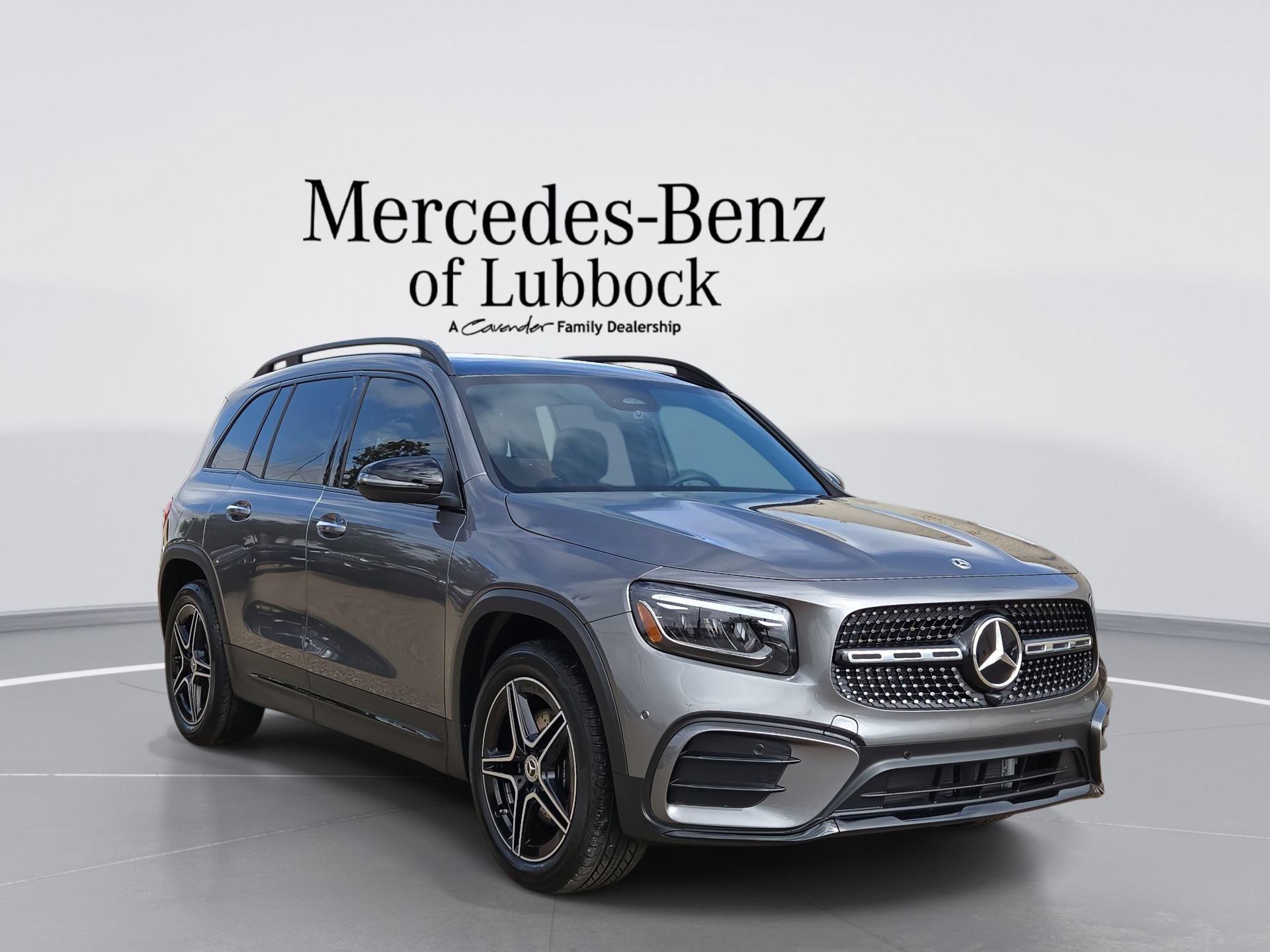 New 2026 Mercedes-Benz GLB 250 image 1