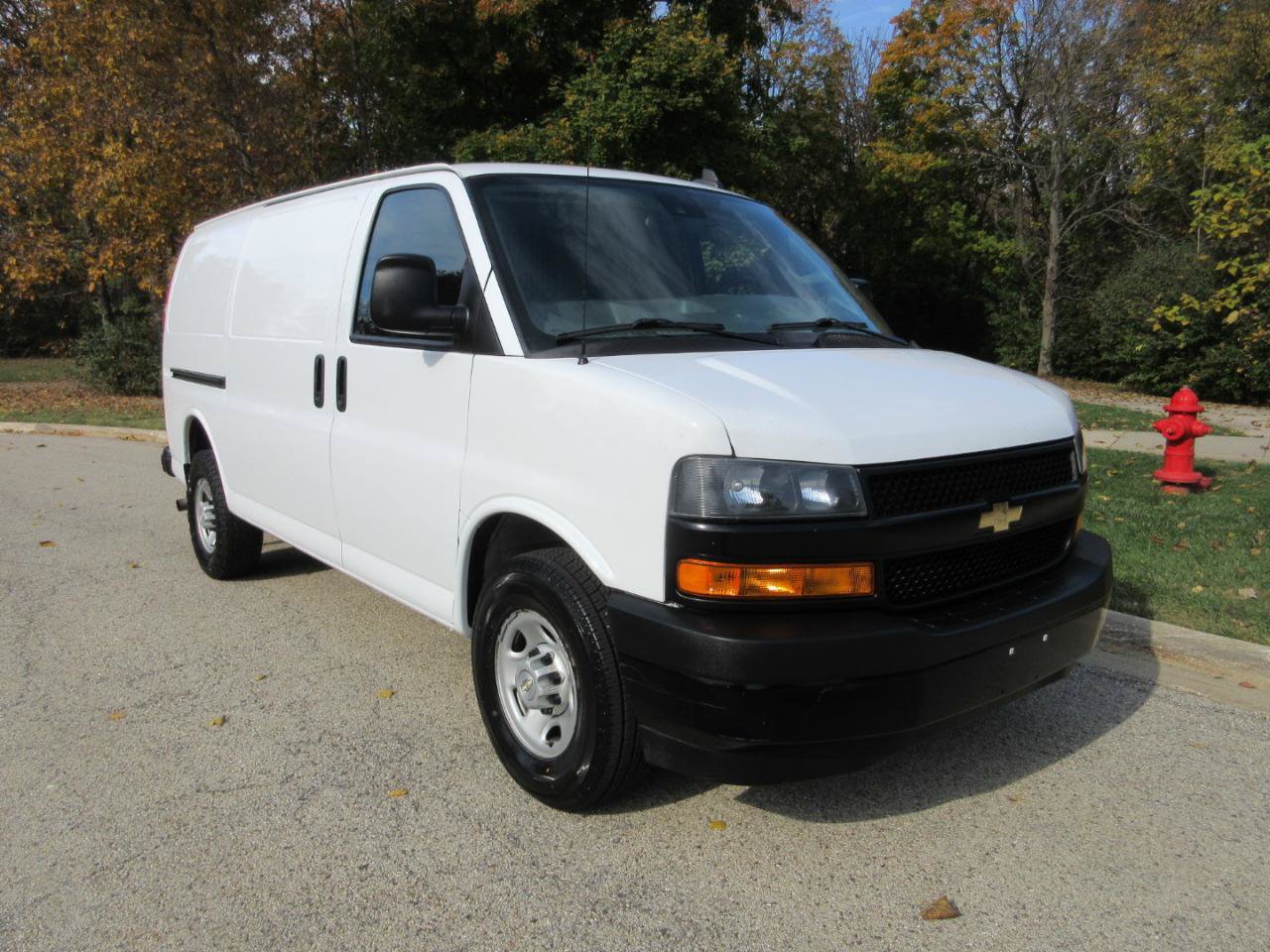 Used 2020 Chevrolet Express 2500 w/ Communications Package RWD image 16