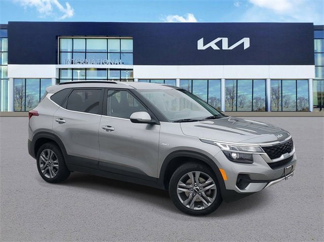 Used 2023 Kia Seltos S image 1