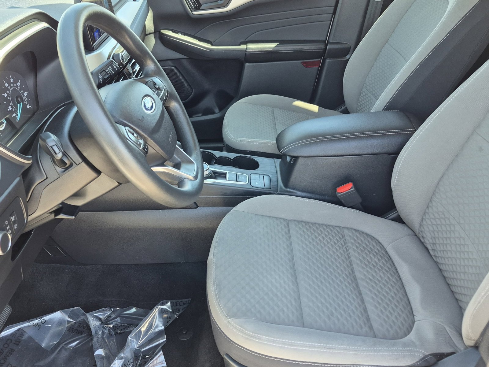 Used 2022 Ford Escape SE image 16
