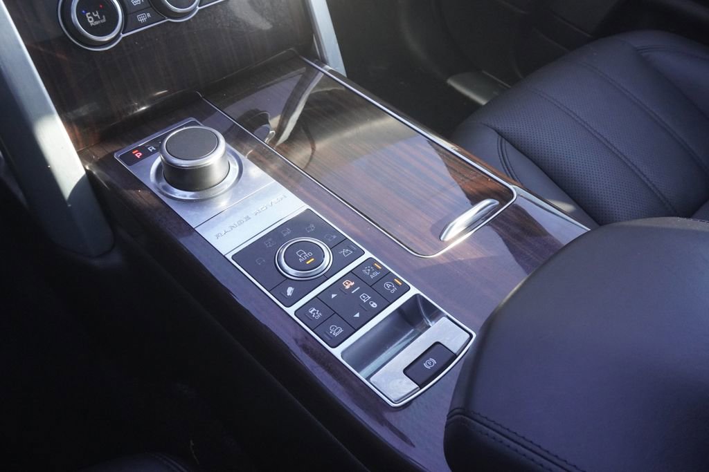 Used 2016 Land Rover Range Rover HSE image 14