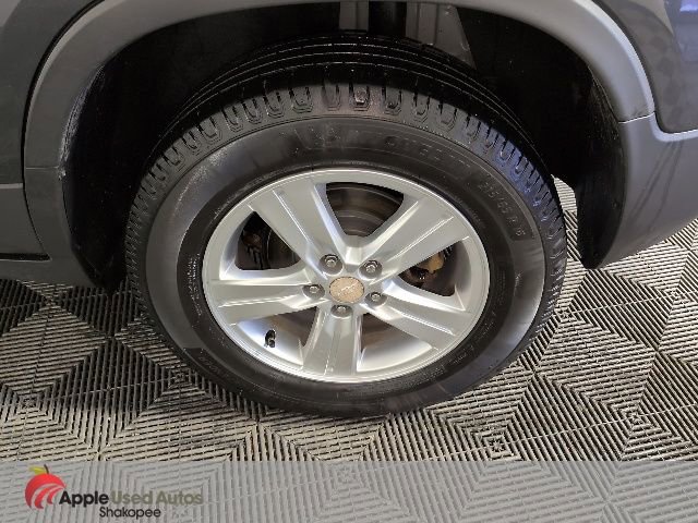 Used 2016 Chevrolet Trax LT w/ LT Sun and Sound Package image 45