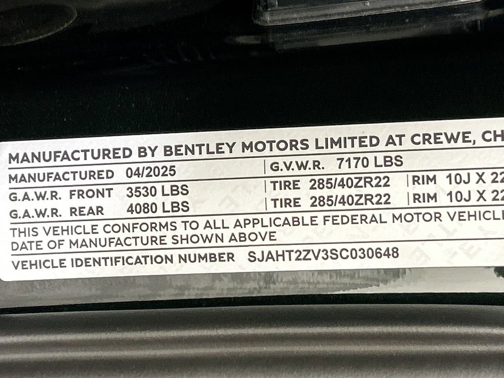 Used 2025 Bentley Bentayga Extended Wheelbase image 34