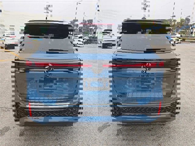 New 2026 Volkswagen Tiguan SE R-Line image 4