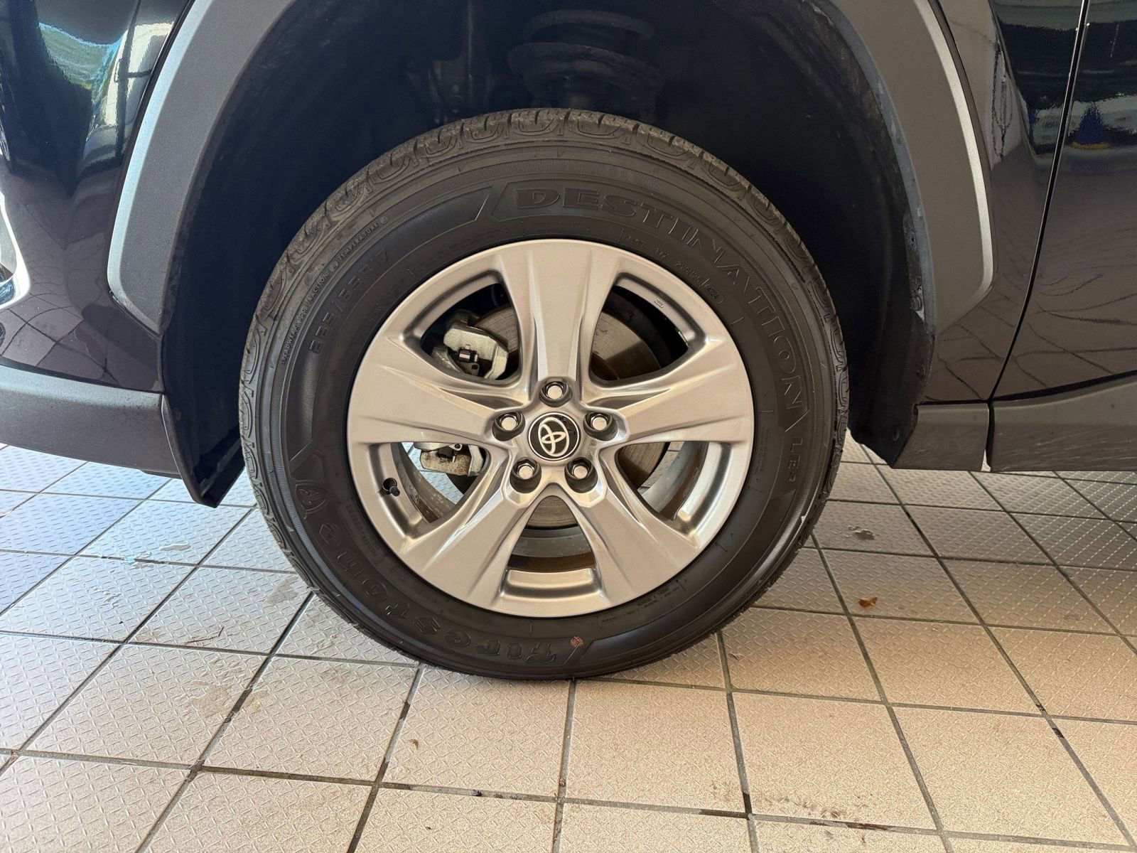 Used 2025 Toyota RAV4 LE image 34