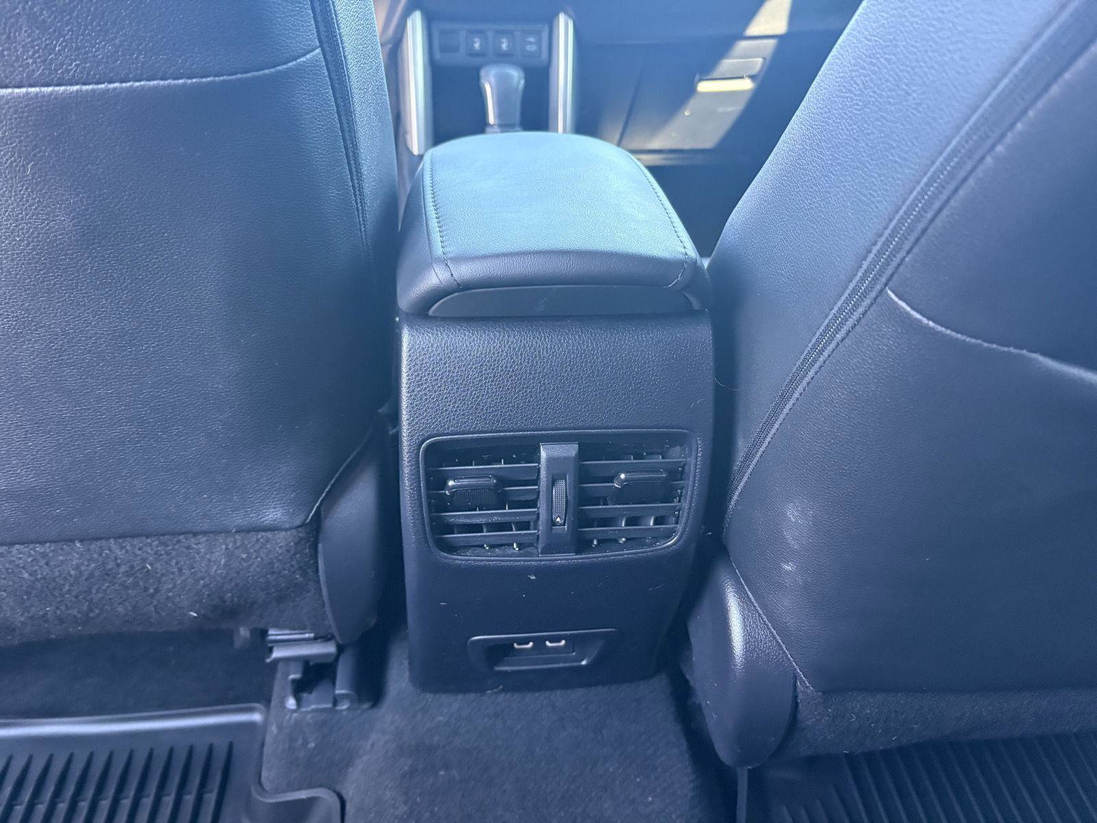 Used 2023 Toyota Corolla Cross XSE w/ Convenience Package image 18