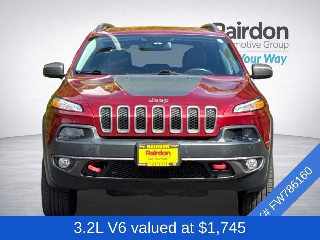 Used 2015 Jeep Cherokee Trailhawk AWD/4WD image 2