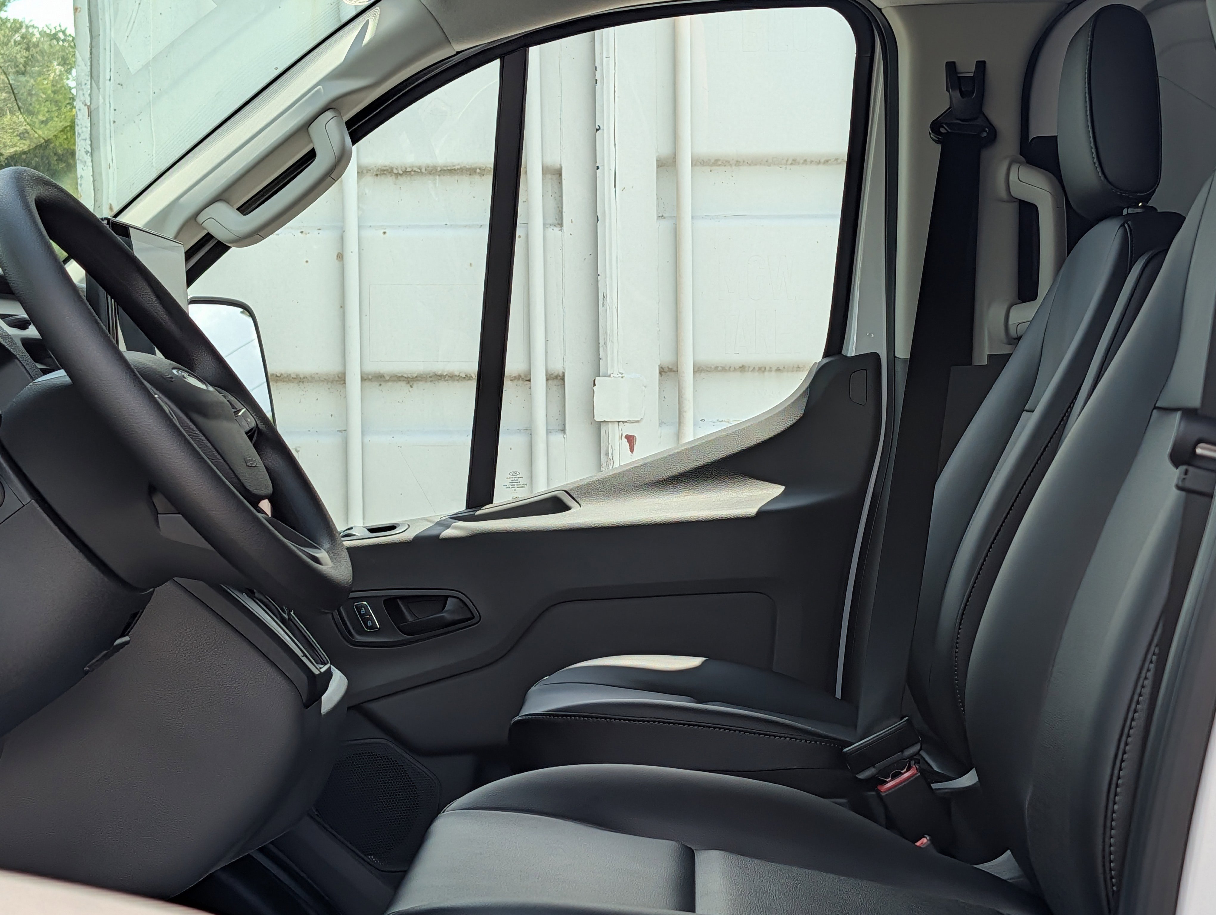 New 2026 Ford Transit 250 Low Roof RWD image 18