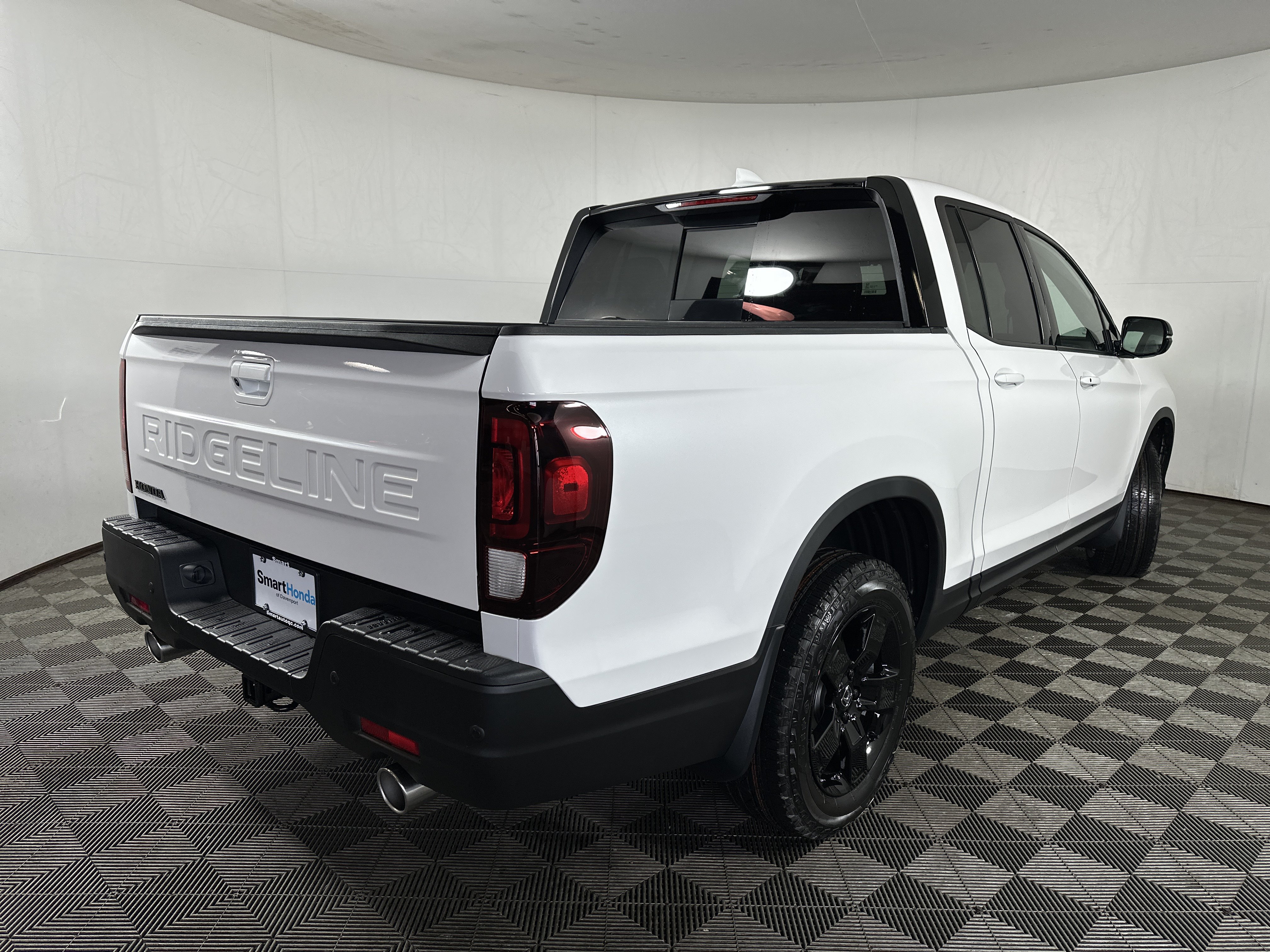 New 2026 Honda Ridgeline Black Edition image 7